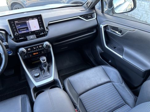 Used 2021 Toyota RAV4 XSE AWD/4WD image 22