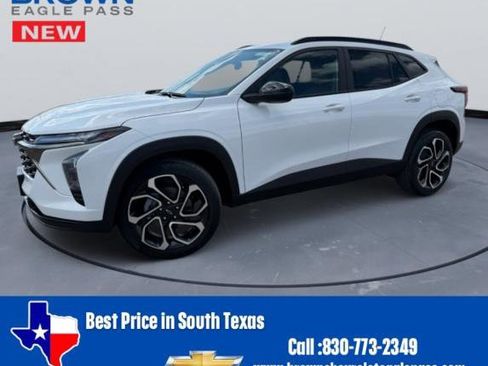 New 2026 Chevrolet Trax RS image 1