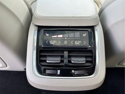 Used 2019 Volvo XC90 T6 Inscription w/ Protection Package Premier image 41