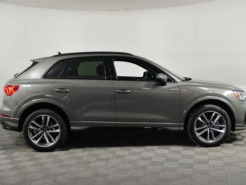 Certified 2025 Audi Q3 2.0T Premium w/ Convenience Package image 7
