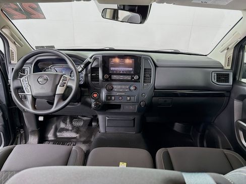Used 2022 Nissan Titan SV w/ Accessory Utility Package image 21