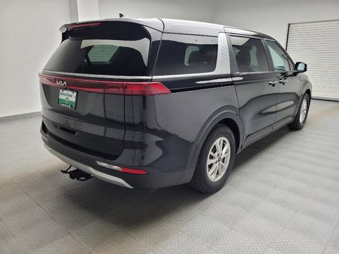 Used 2023 Kia Carnival LX FWD image 9