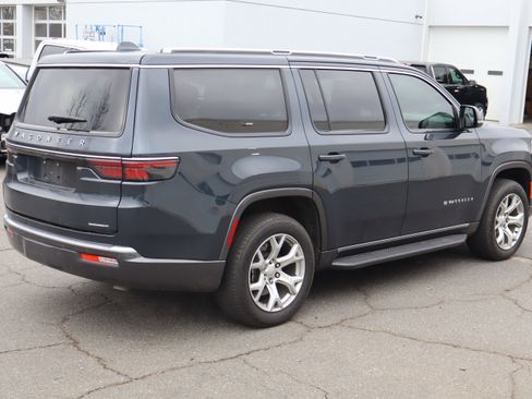 Used 2022 Jeep Wagoneer Series I w/ Premium Group I image 10