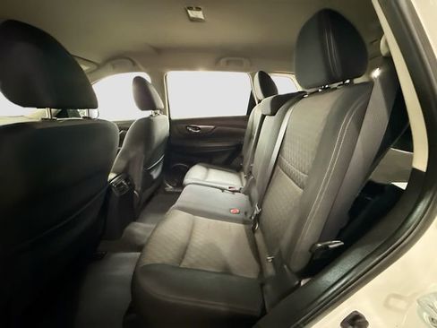 Used 2017 Nissan Rogue S image 23