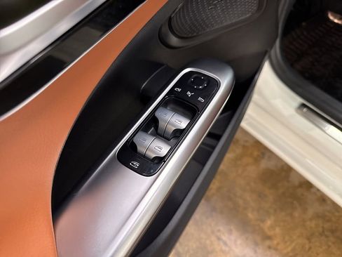 Certified 2025 Mercedes-Benz C 300 4MATIC Sedan image 12