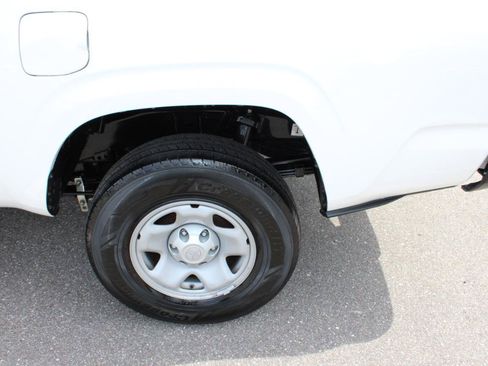 Used 2022 Toyota Tacoma SR RWD image 6