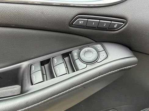 Used 2020 Buick Enclave Avenir w/ Avenir Technology Package image 21