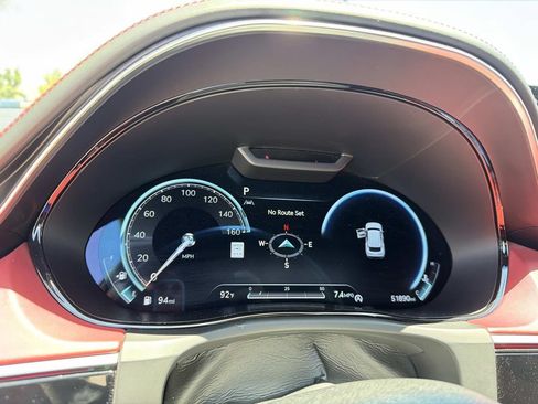 Used 2023 Genesis GV70 2.5T w/ Sport Prestige Package AWD/4WD image 18