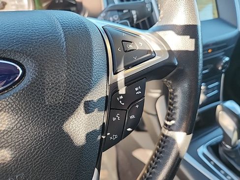 Used 2016 Ford Edge SEL w/ Equipment Group 201A AWD/4WD image 11