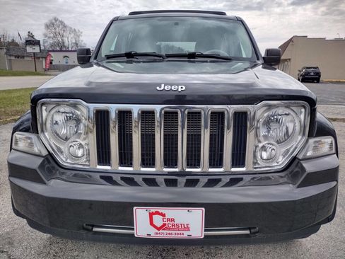 Used 2008 Jeep Liberty Limited w/ Premium Group II image 2