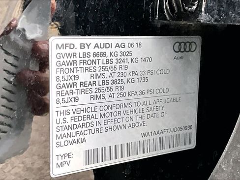 Used 2018 Audi Q7 3.0T Premium AWD/4WD image 34