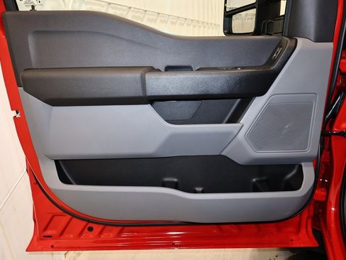 New 2026 Ford F550 4x4 Regular Cab Super Duty image 9