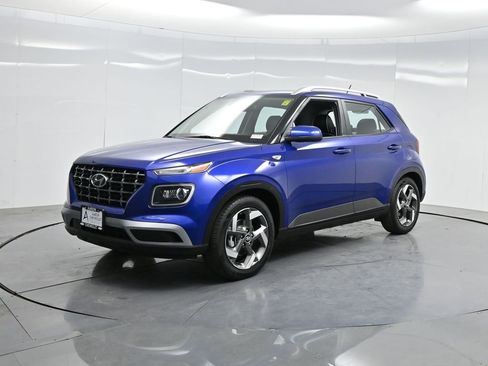 Used 2023 Hyundai Venue Limited w/ Cargo Package image 63