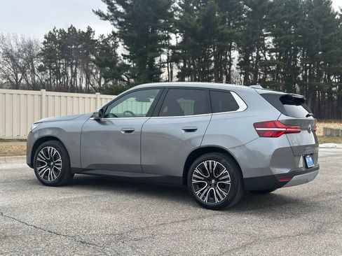 Used 2025 BMW X3 xDrive30i w/ Premium Package image 5