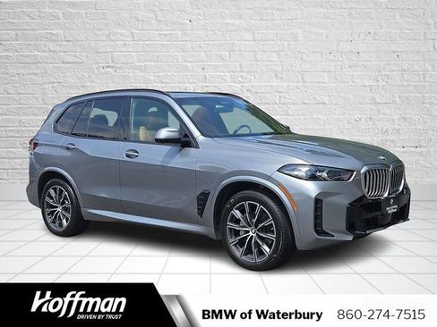 Used 2024 BMW X5 xDrive40i w/ M Sport Package AWD/4WD image 1