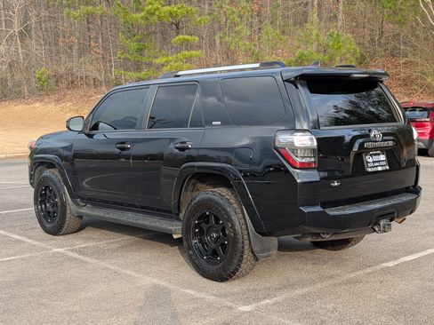 Used 2019 Toyota 4Runner SR5 image 7