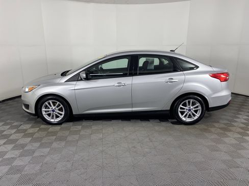 Used 2018 Ford Focus SE image 10
