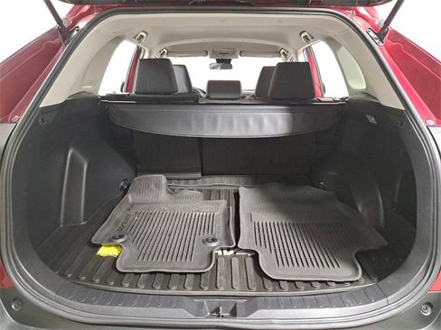 Used 2020 Toyota RAV4 LE image 10