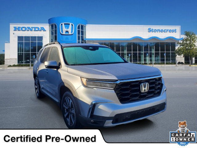 Used 2025 Honda Pilot Touring image 1