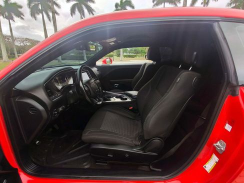 Used 2018 Dodge Challenger SXT w/ Sound Group image 4
