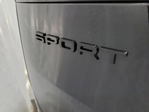 Used 2023 Land Rover Range Rover Sport SE Dynamic image 5