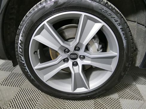 Used 2025 Audi Q5 2.0T Premium image 23