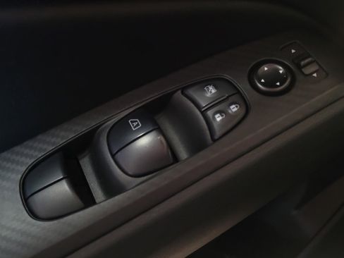 Used 2024 Nissan Altima 2.5 SV image 27