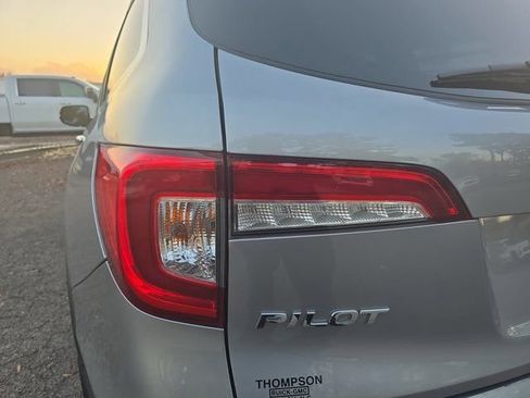 Used 2020 Honda Pilot Elite image 34