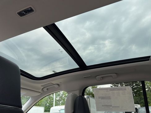 Used 2025 Lincoln Aviator Reserve w/ Equipment Group 201A image 32