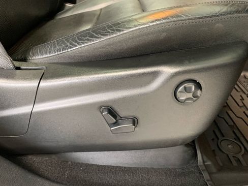 Used 2019 Jeep Grand Cherokee Limited w/ Luxury Group II image 31