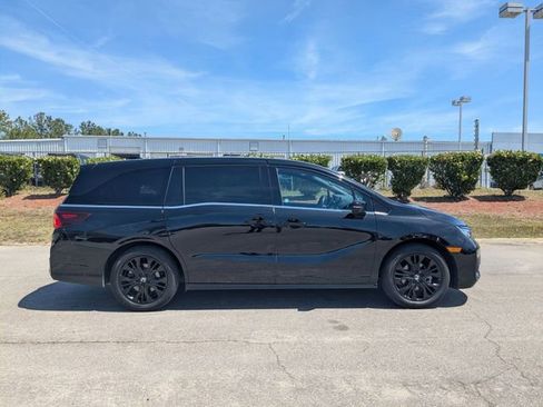 Used 2025 Honda Odyssey Sport-L image 2