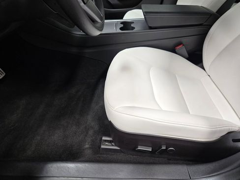 Used 2023 Tesla Model 3 Performance image 11
