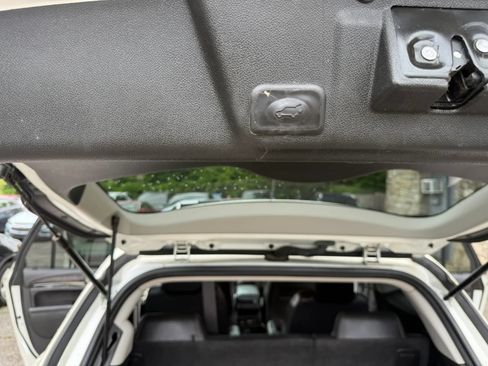 Used 2015 Buick Enclave Premium w/ Trailering Package AWD/4WD image 21