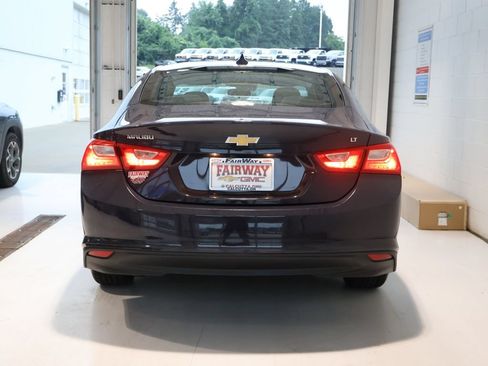 Certified 2025 Chevrolet Malibu LT FWD image 9