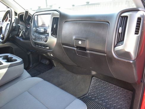 Used 2018 Chevrolet Silverado 1500 LT image 22