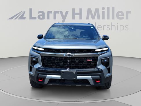 Used 2025 Chevrolet Traverse Z71 w/ Driver Confidence Package AWD/4WD image 8