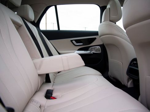 New 2026 Mercedes-Benz E 450 4MATIC All-Terrain Wagon image 14