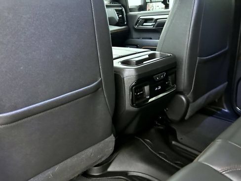Used 2024 GMC Sierra 2500 AT4 w/ AT4 Premium Plus Package AWD/4WD image 22
