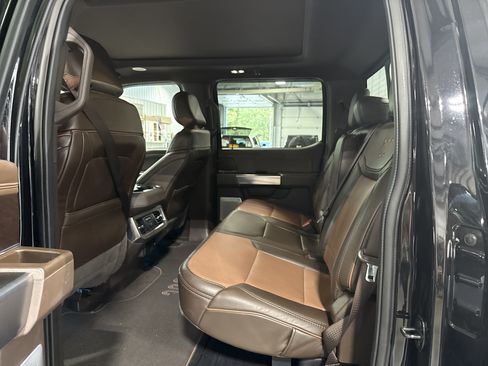 Used 2023 Ford F250 King Ranch AWD/4WD image 3