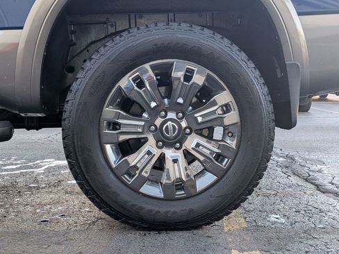 Used 2018 Nissan Titan Platinum Reserve image 12