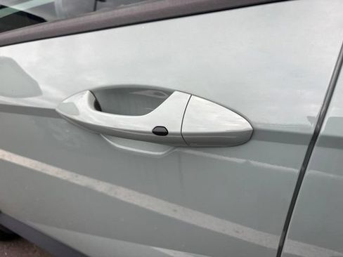 Used 2024 Hyundai Kona SEL FWD image 5