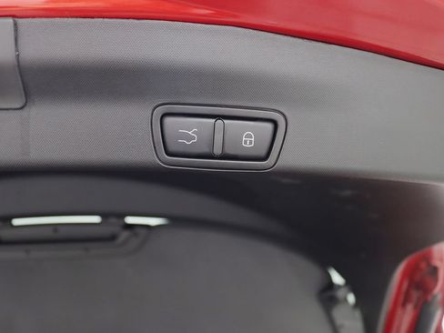 Used 2023 Alfa Romeo Stelvio Veloce AWD/4WD image 40
