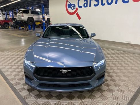 Used 2024 Ford Mustang Coupe RWD image 3