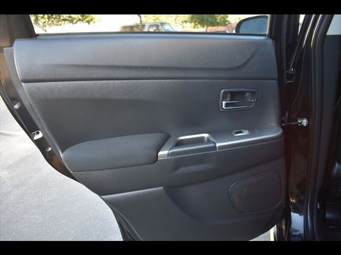 Used 2021 Mitsubishi Outlander Sport SE image 20