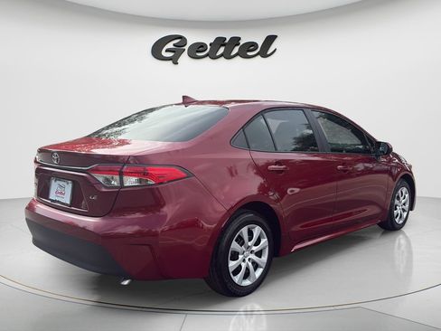 Used 2024 Toyota Corolla LE FWD image 5