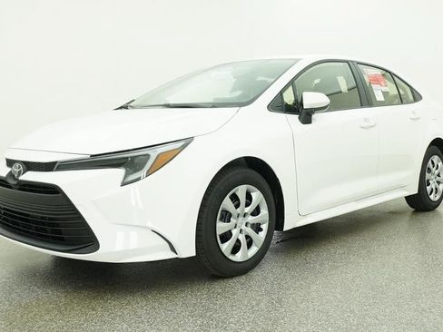 New 2026 Toyota Corolla LE FWD image 17