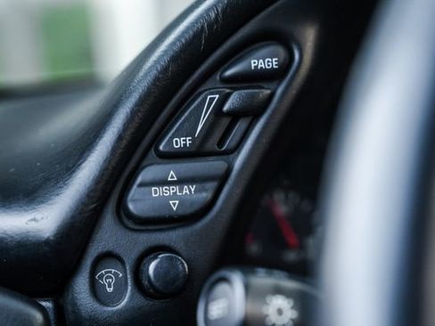 Used 2003 Chevrolet Corvette Coupe w/ Preferred Equipment Group image 68