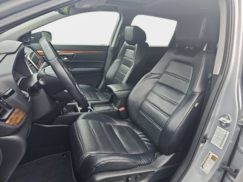 Used 2018 Honda CR-V Touring image 18