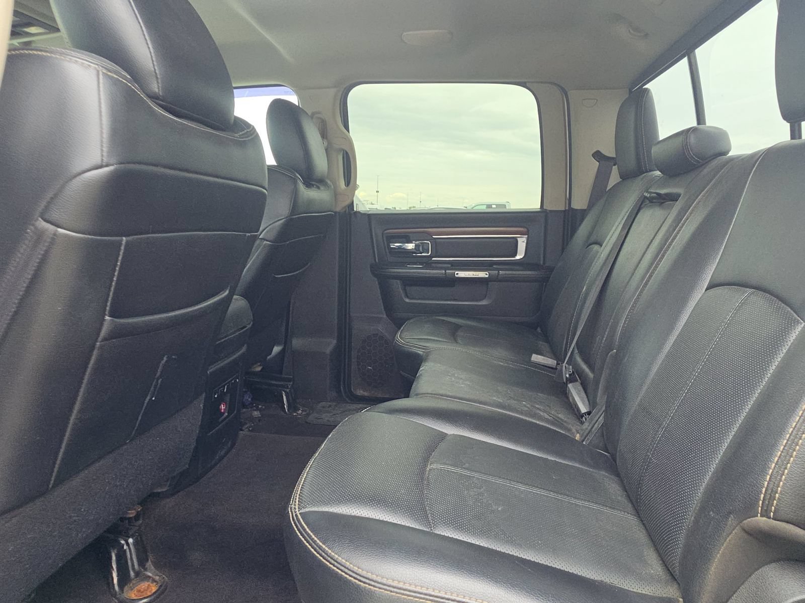 Used 2018 RAM 2500 Laramie AWD/4WD image 11
