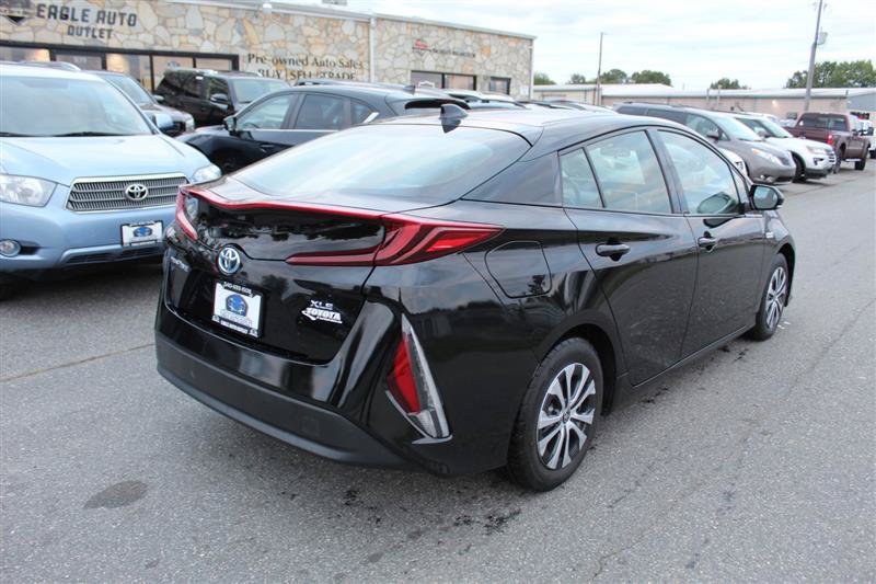 Used 2020 Toyota Prius Prime XLE FWD image 7